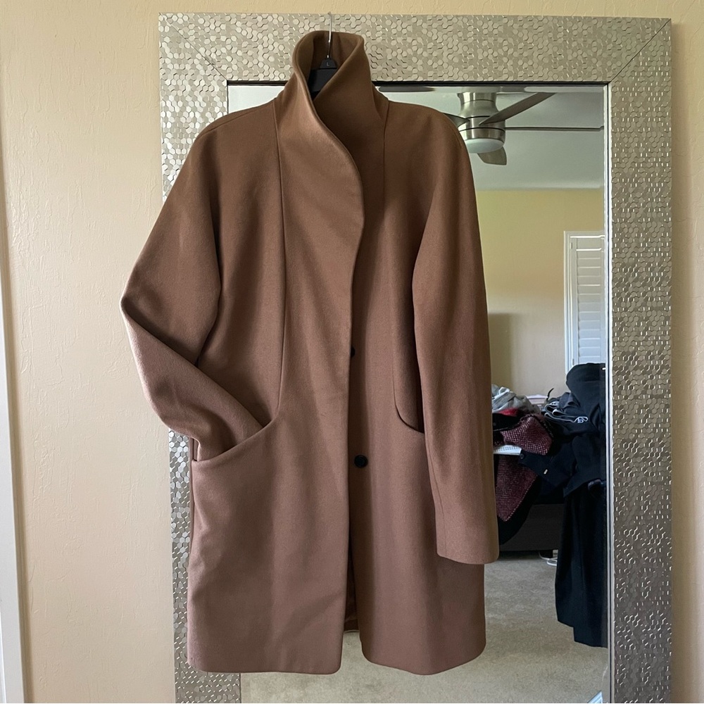 Aritzia - "The Cocoon Coat" (Wilfred)